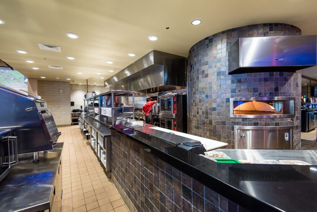 Summit Entertainment Center Thornton - Image 10