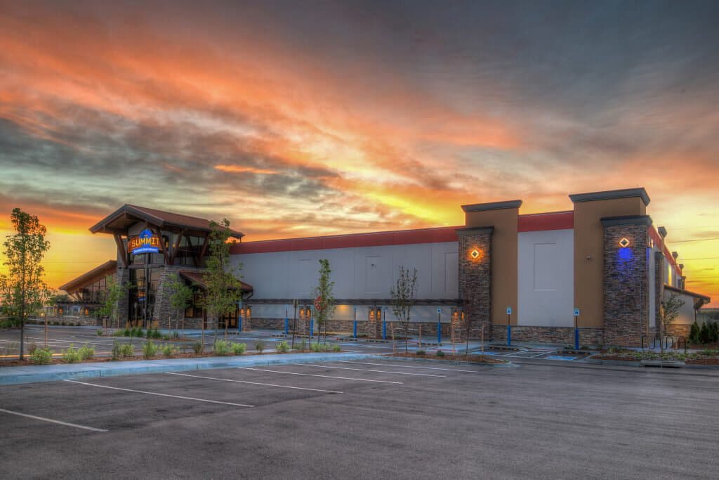 Summit Entertainment Center Thornton - Image 14