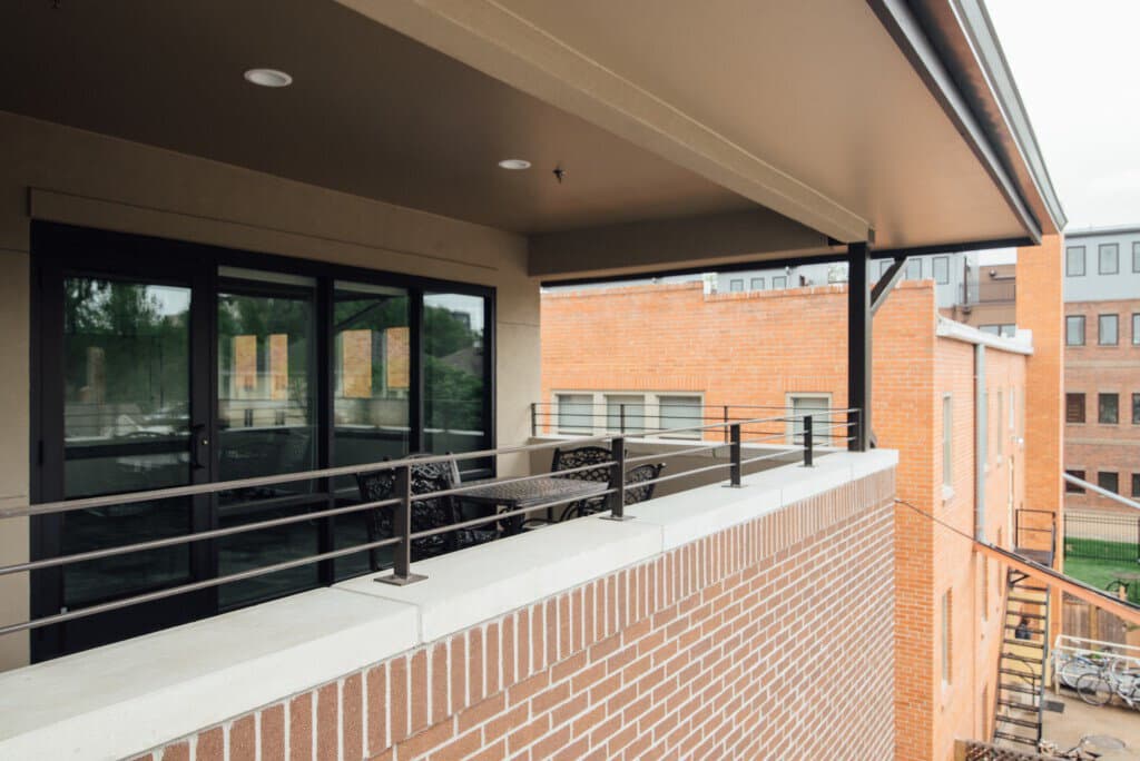 215 Mathews Office Building - Image 12