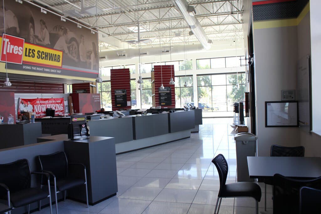 Les Schwab Tires - Image 7