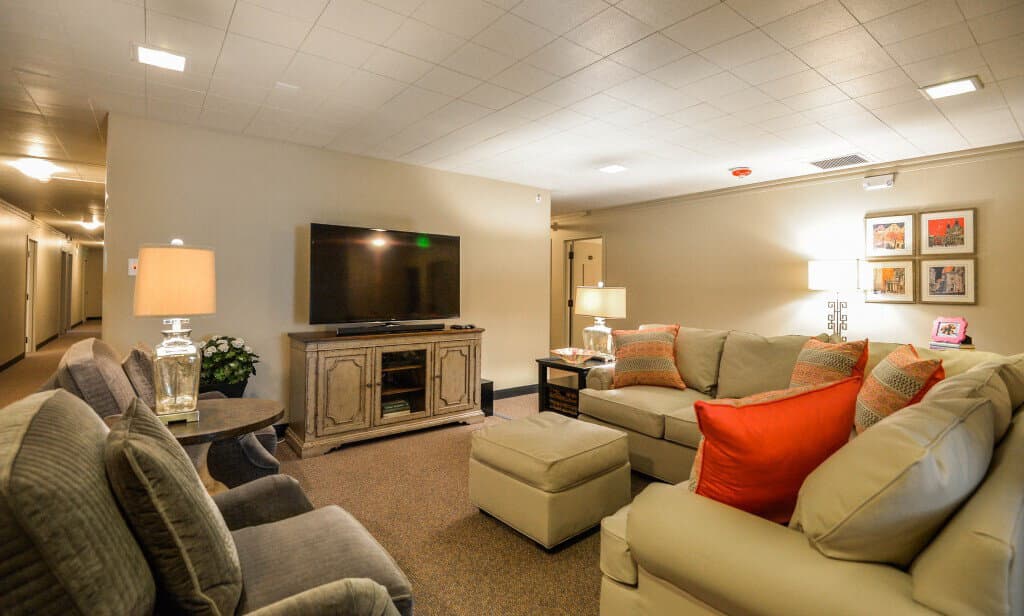 Kappa Alpha Theta Sorority House at Colorado State University - Image 14