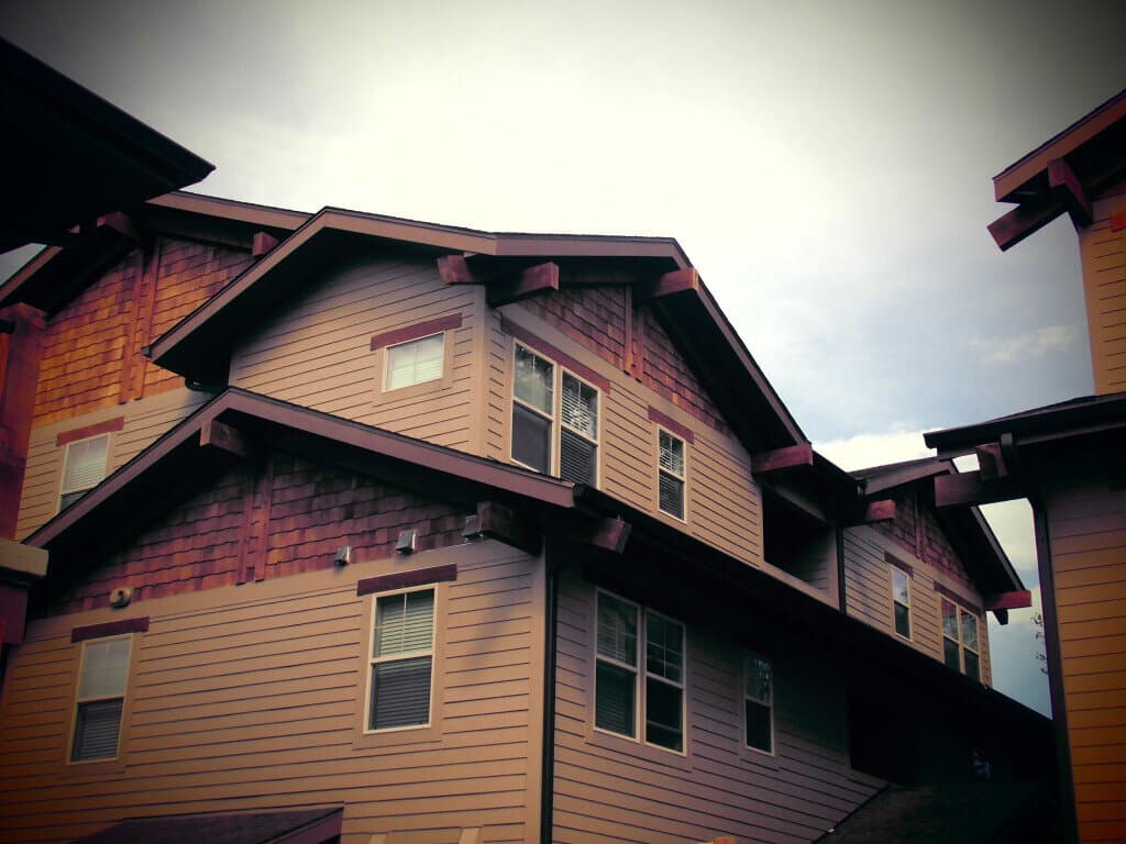 Carriage House Apartments - Image 6