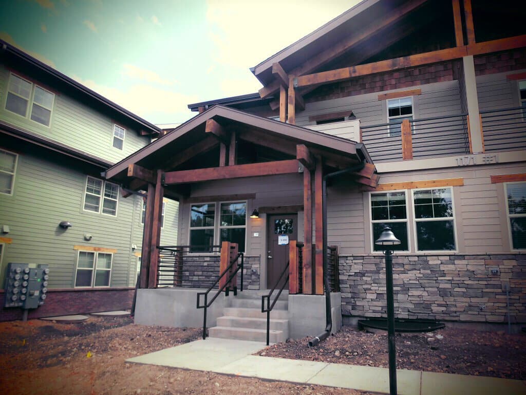 Carriage House Apartments - Image 5