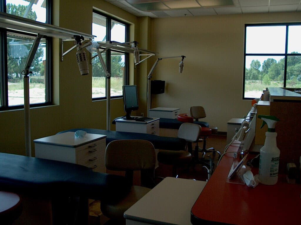 Silver Big Grins Dental Office LEED® CI - Image 4