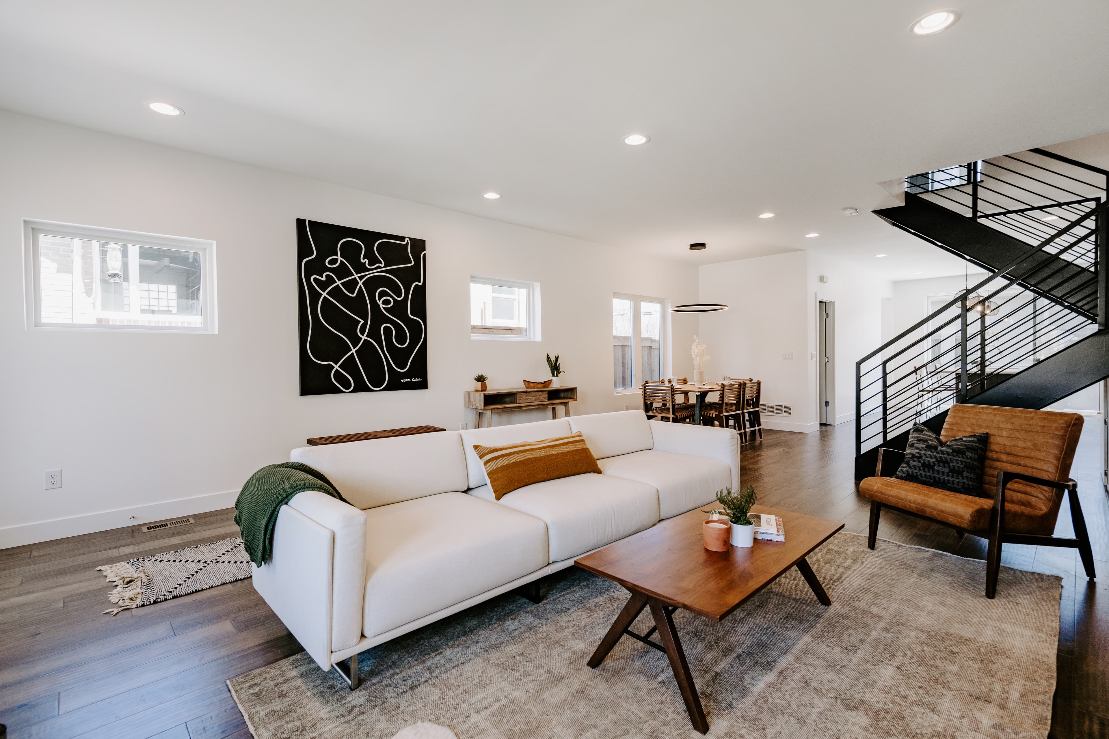 Osceola Street Duplex - Image 4